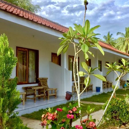 Chemel Homestay Kuta  Luaran gambar