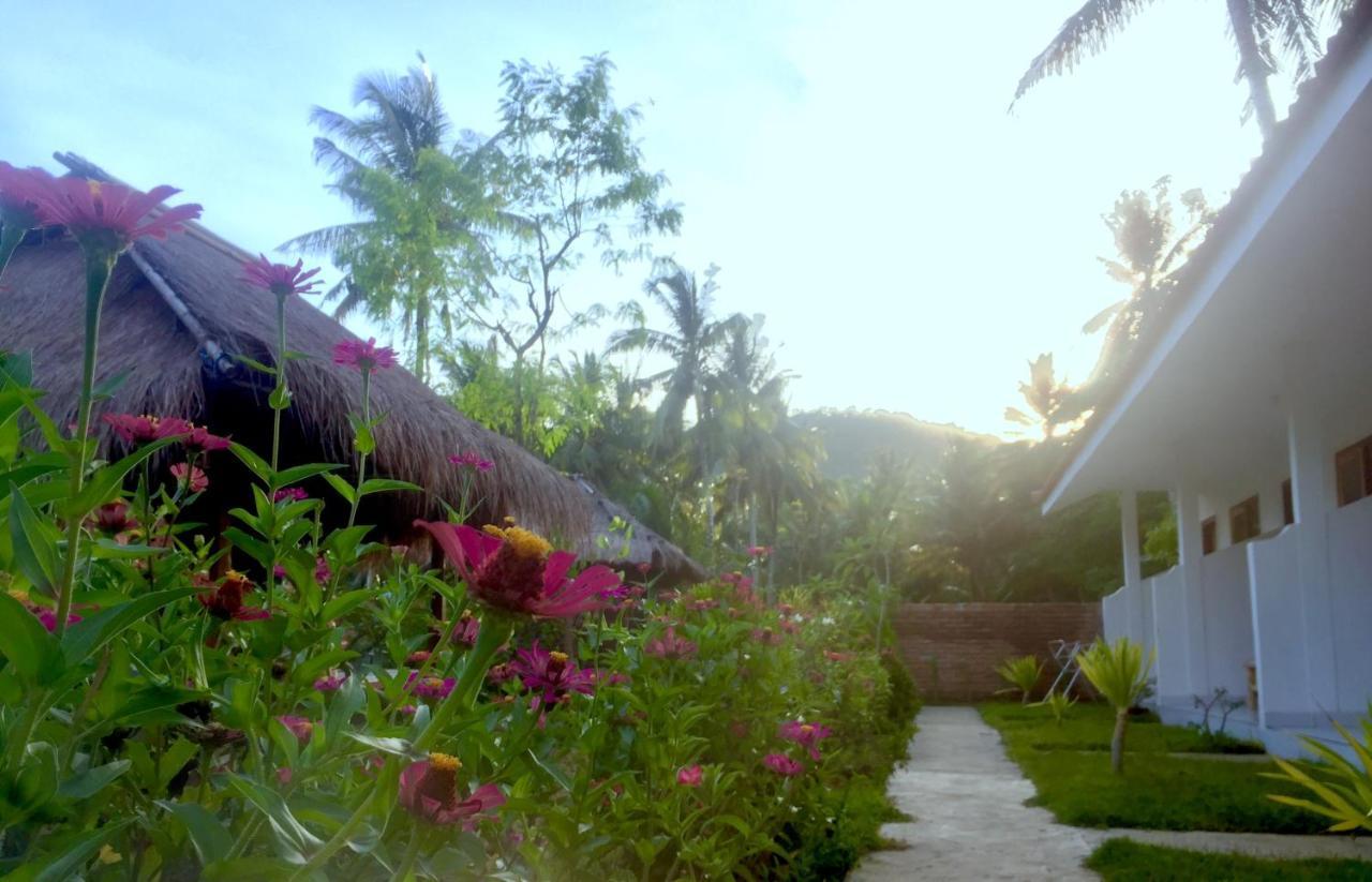Chemel Homestay Kuta  Luaran gambar